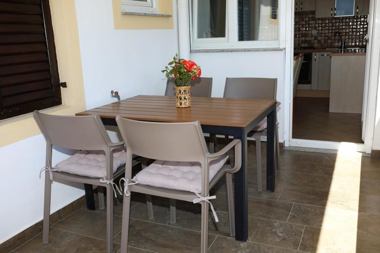 Apartmani Bruno بيبينيا المظهر الخارجي الصورة